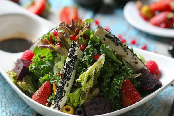 Guide Pratique : Sélectionner la Machine à Café Idéale avec Broyeur Intégré et Réglage de la Finesse de Mouture